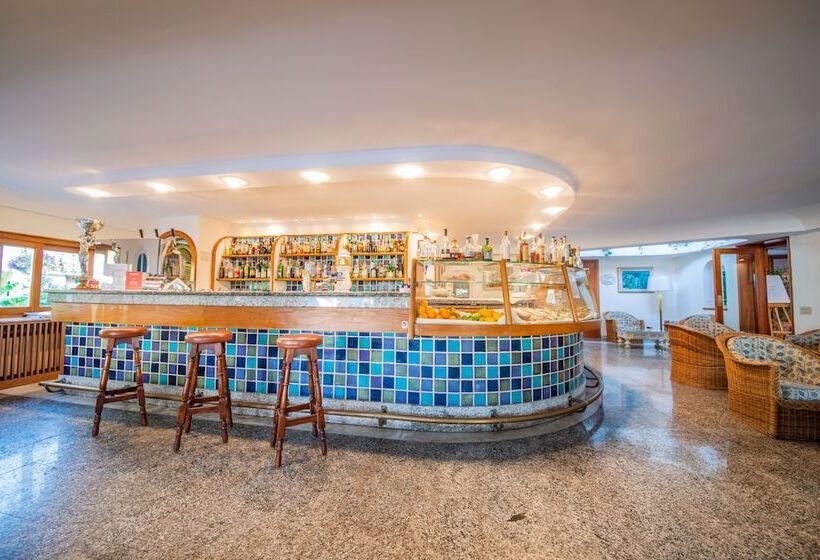 هتل Continental Ischia