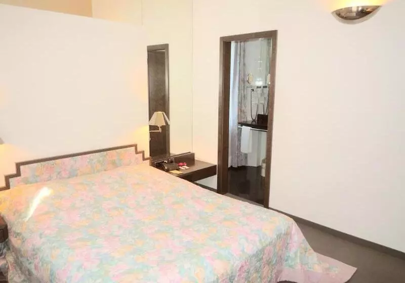 Szálloda Garni Gardenia