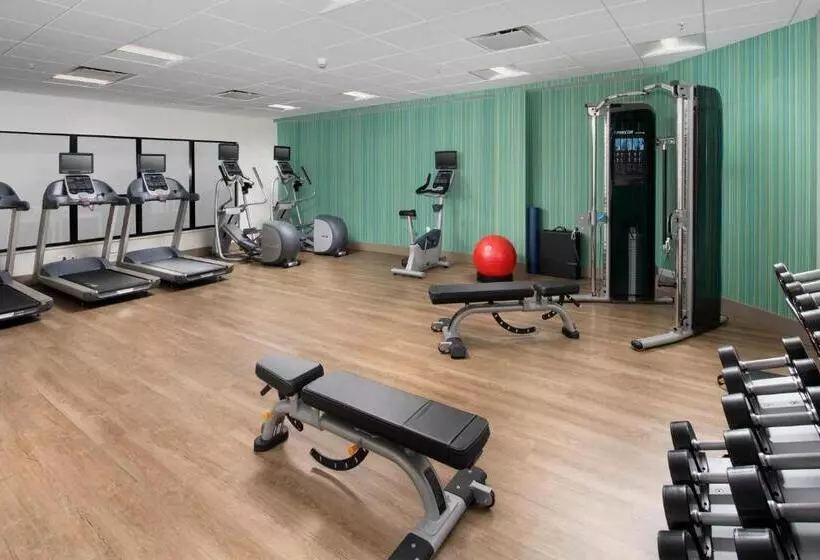 هتل Holiday Inn Express & Suites Baltimore   Bwi Airport North, An Ihg