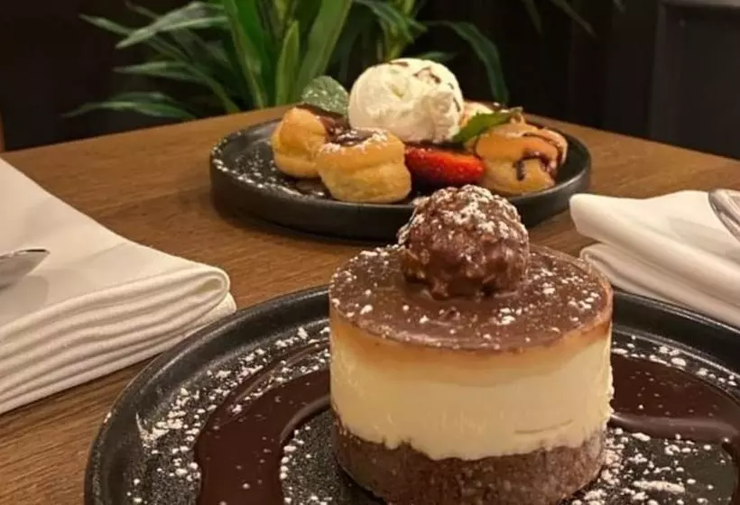 Lady Gregory Hotel, Leisure Club & Beauty Rooms