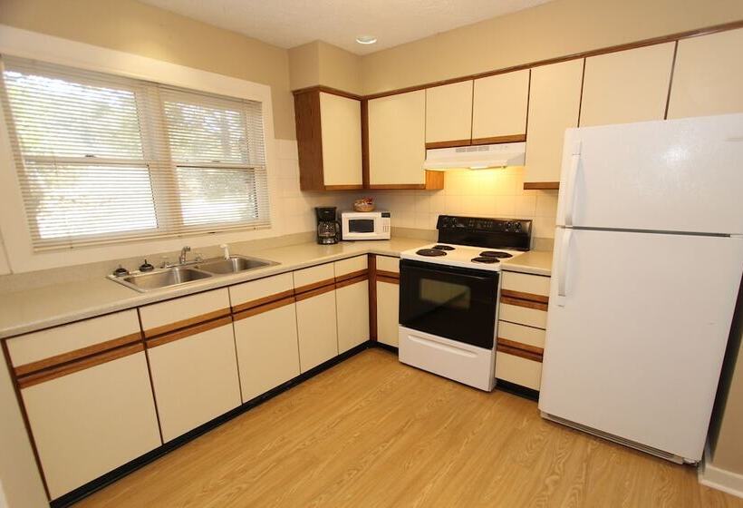 Szálloda Lake Barkley State Resort