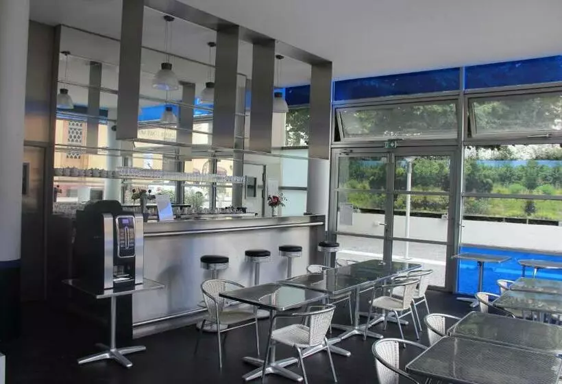 ホテル Les Thermes