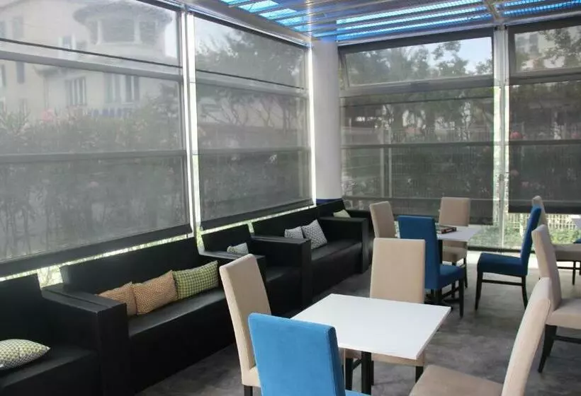 ホテル Les Thermes