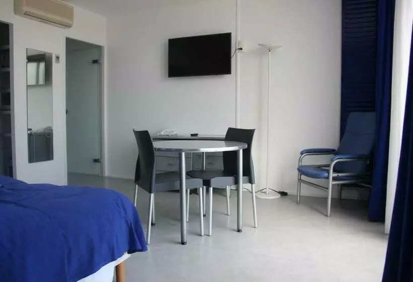 ホテル Les Thermes