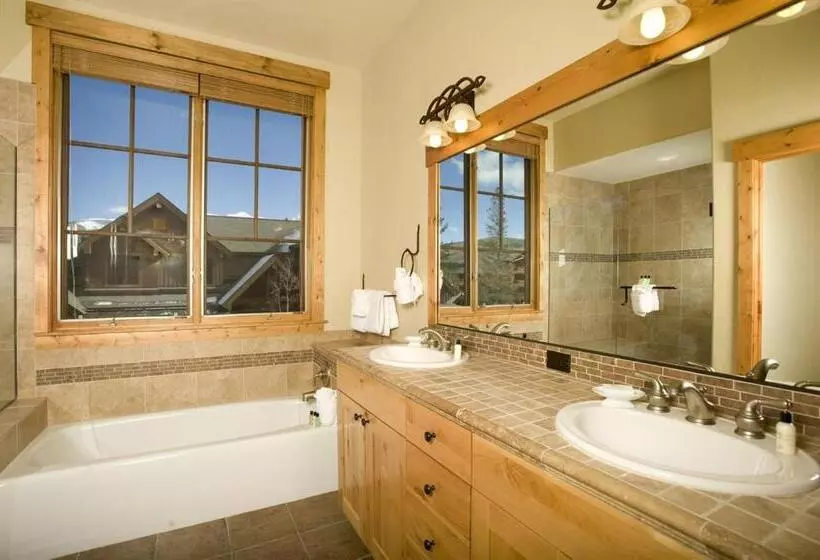 ホテル Mountain Thunder Lodge