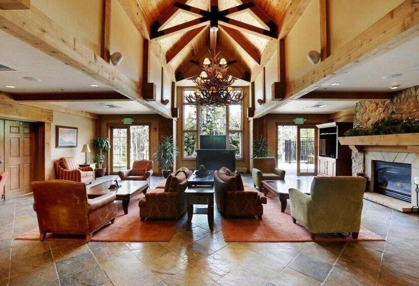 هتل Mountain Thunder Lodge