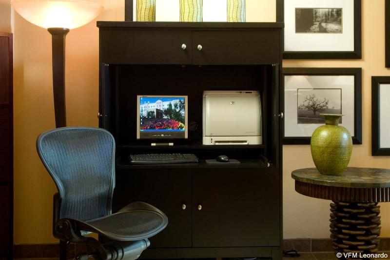 Otel Phoenix Inn Suites Albany