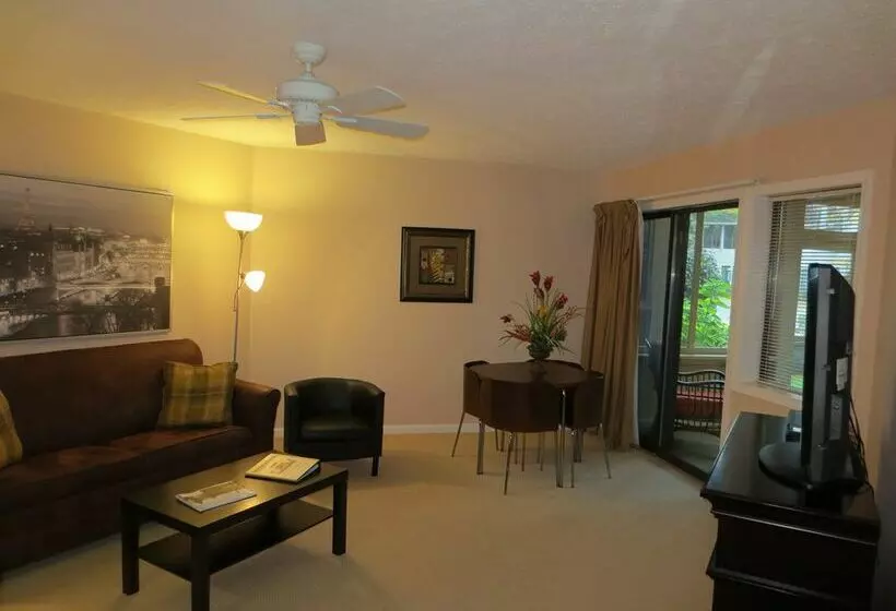 Отель Pointes North Inn Charlevoix