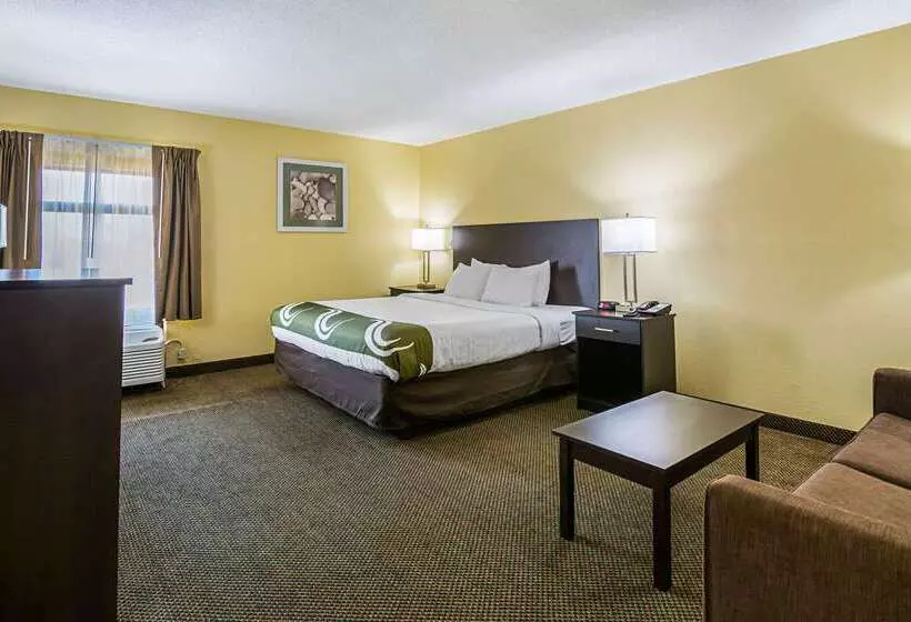 ホテル Quality Inn & Suites Greensburg I74