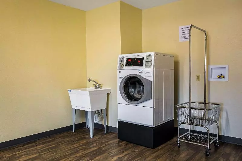 ホテル Quality Inn & Suites Greensburg I74