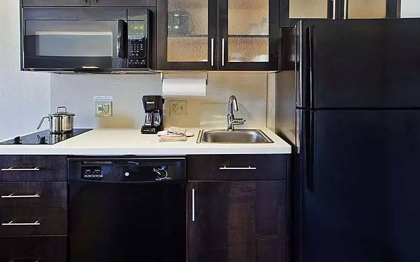 فندق Sonesta Simply Suites Detroit Southfield