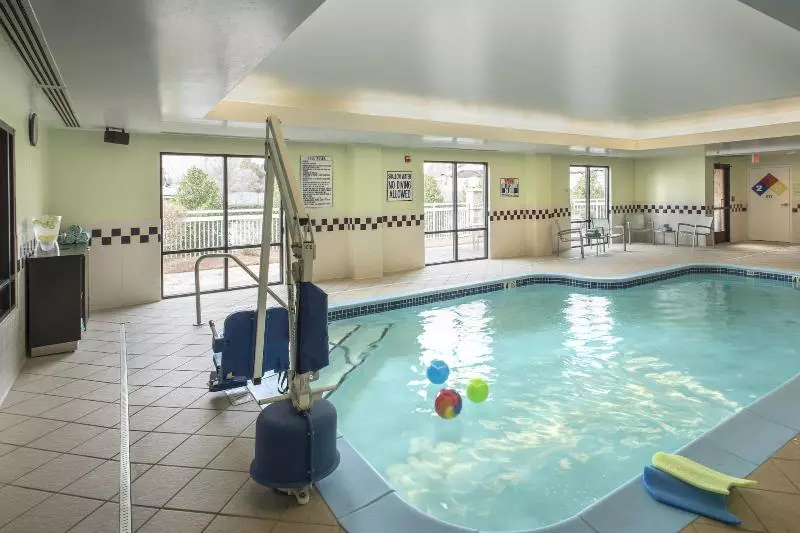 فندق Springhill Suites By Marriott Charlotte Airport