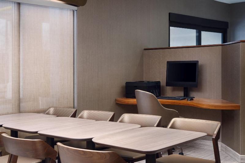 Szálloda Springhill Suites Edgewood Aberdeen