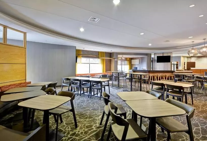 Hotel Springhill Suites Lexington Near The University Of Kentucky