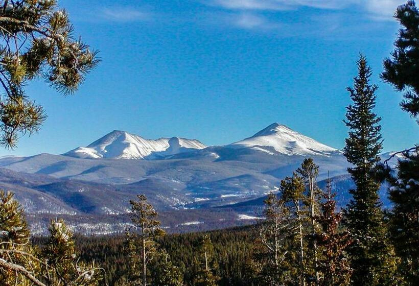 هتل Tenderfoot Lodge 2621