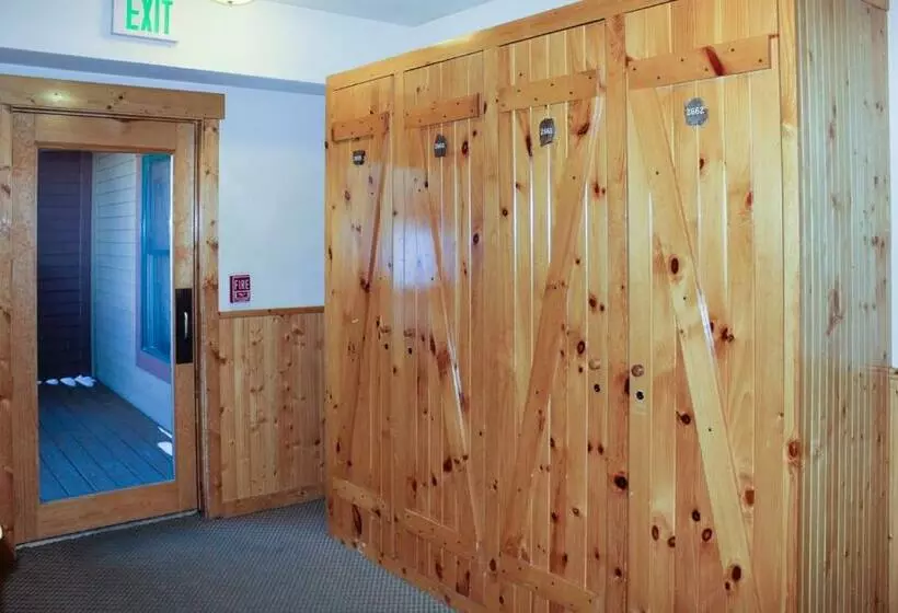 호텔 Tenderfoot Lodge 2621