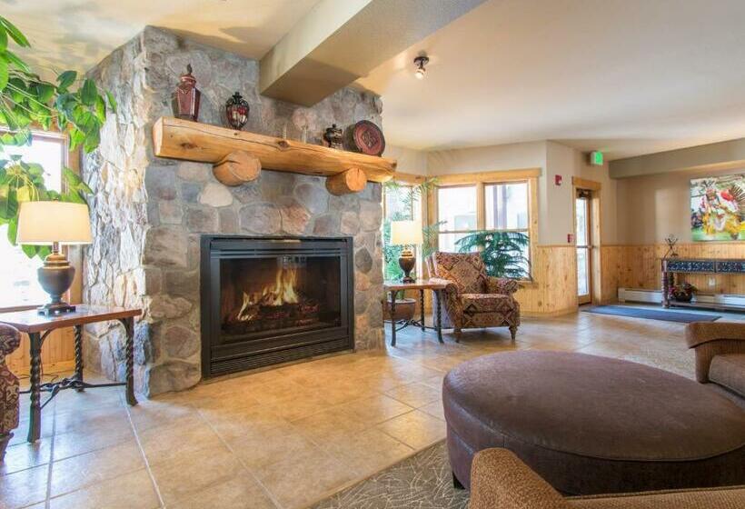 هتل Tenderfoot Lodge 2621