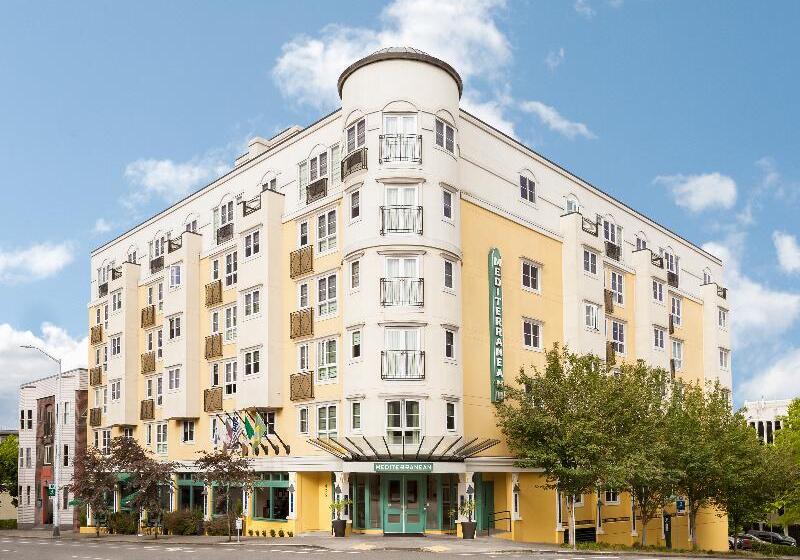 هتل The Mediterranean Inn