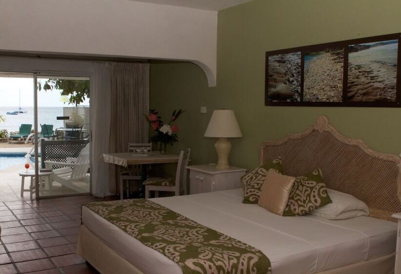 هتل Tropical Sunset Beach Apartment