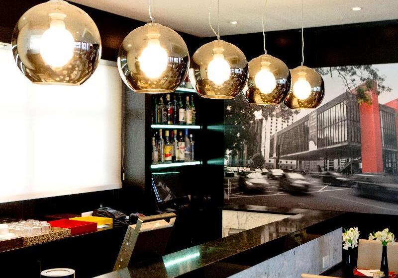 Hotel Paraiso Suites By Charlie