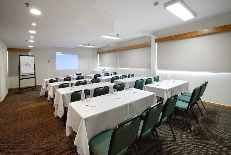 Hotel Paraiso Suites By Charlie