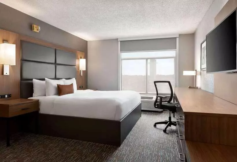 ホテル Wingate By Wyndham Cincinnati Blue Ash