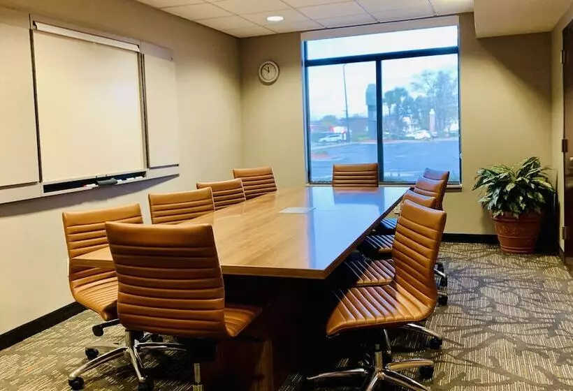 Hotel Wingate By Wyndham Wilmington