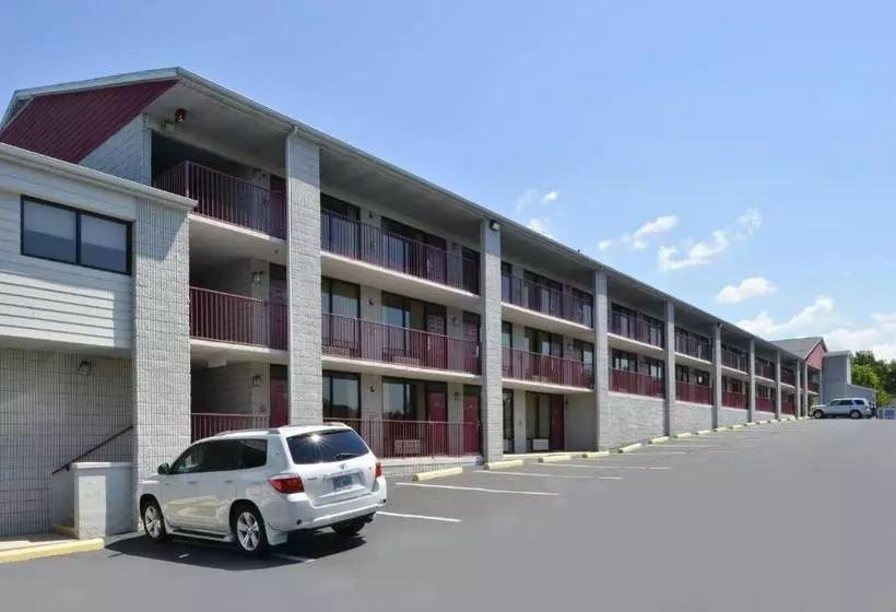 مُتل Ramada By Wyndham Branson