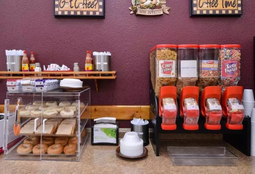 مُتل Ramada By Wyndham Branson