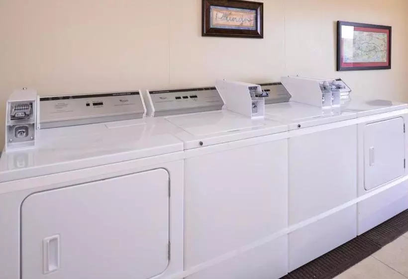 مُتل Ramada By Wyndham Branson