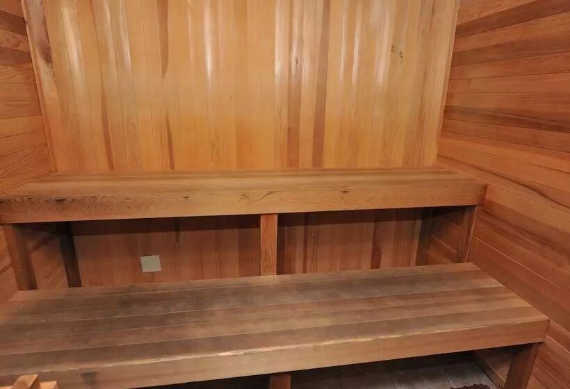 Seawind Condominiums