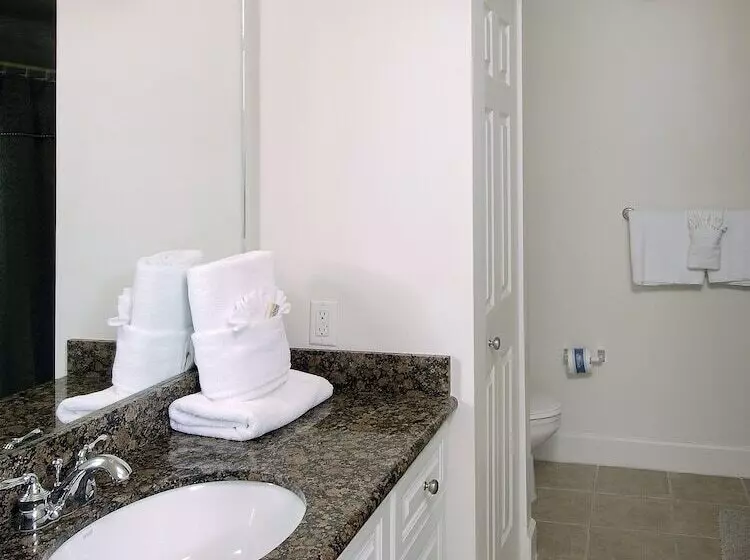 Seawind Condominiums