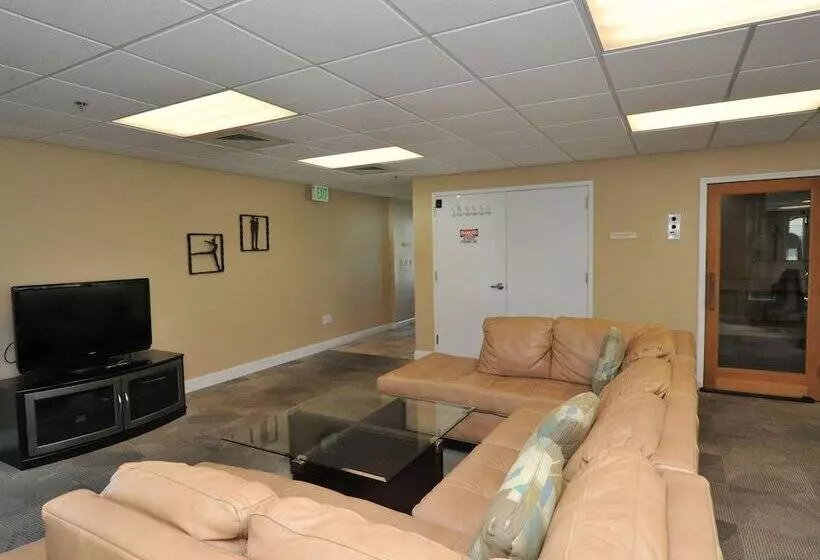 Seawind Condominiums