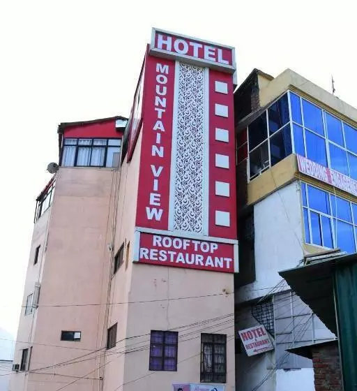 هتل Mountain View And Rooftop Restaurant