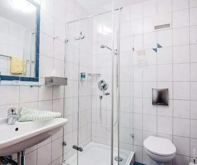 Retkeilymaja Gasthof Schloßbräu Lintach