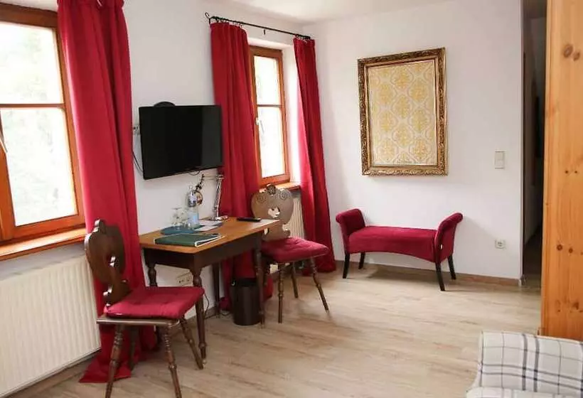 Retkeilymaja Gasthof Schloßbräu Lintach