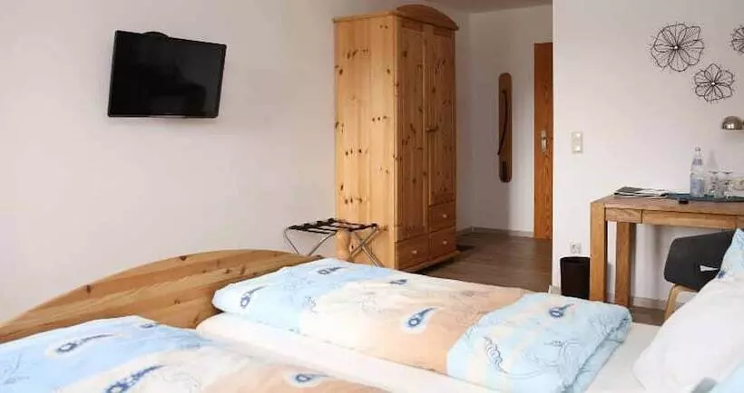 Retkeilymaja Gasthof Schloßbräu Lintach