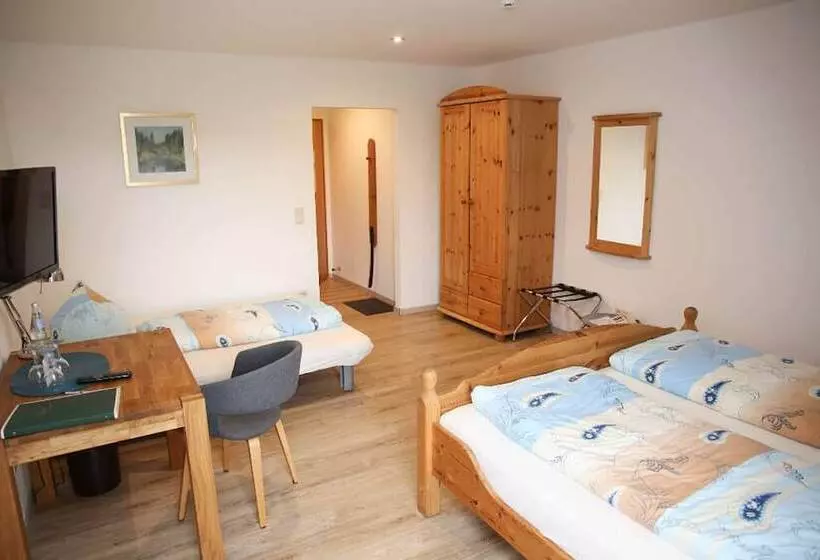 Retkeilymaja Gasthof Schloßbräu Lintach