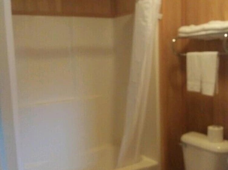 فندق صغير Whispering Creek Lodging & Rv Resort