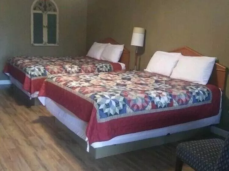 Retkeilymaja Whispering Creek Lodging & Rv Resort