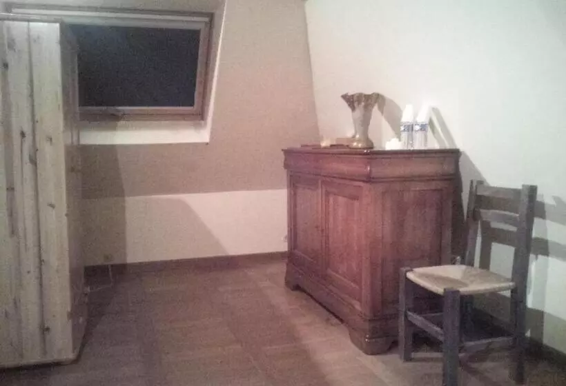 Aamiaismajoitus (B&B) Ferme Bressane Les Arums