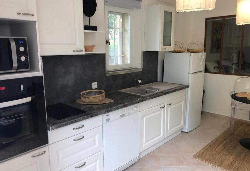 مبيت وإفطار Hestia