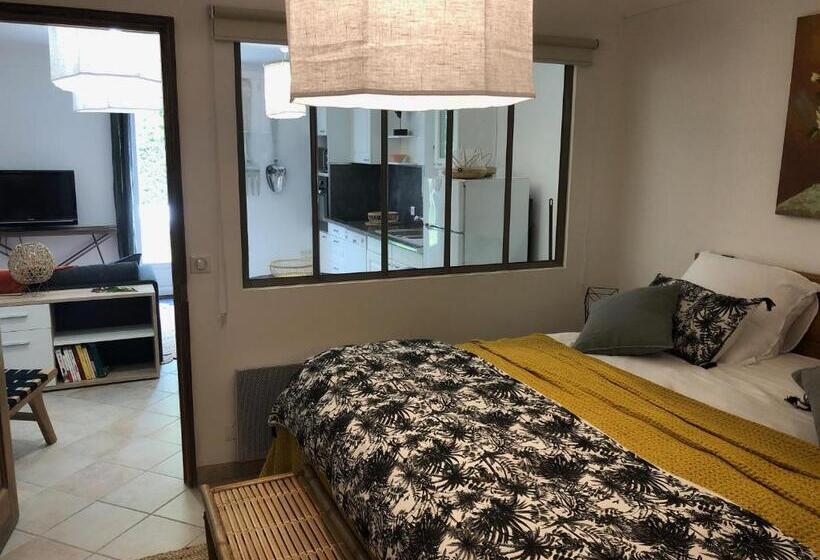 مبيت وإفطار Hestia