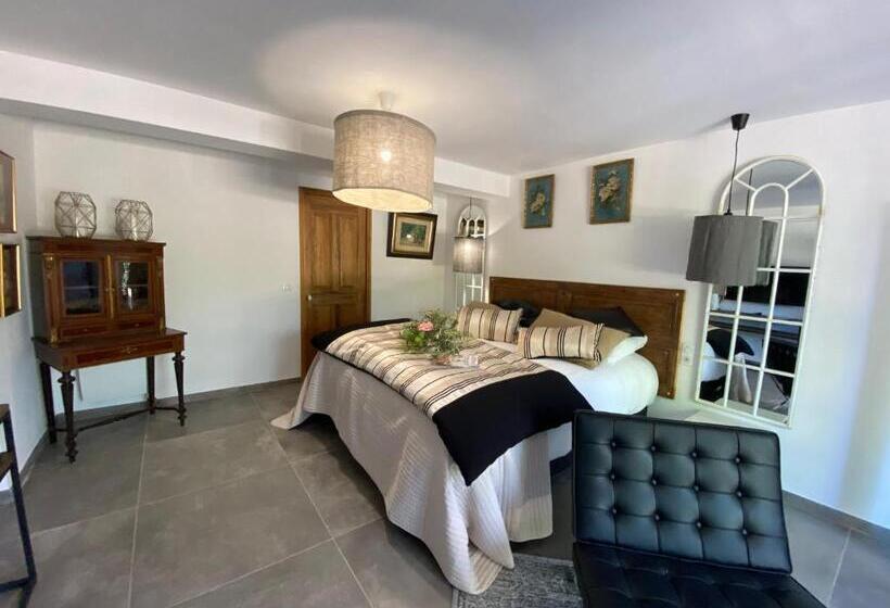 مبيت وإفطار Hestia