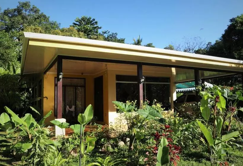 Aamiaismajoitus (B&B) Santuario De Ranas Valle Azul