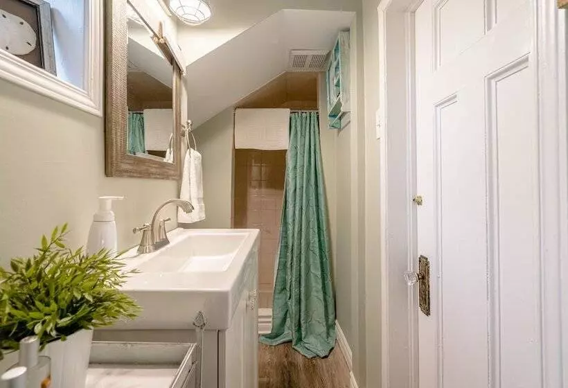 Aamiaismajoitus (B&B) The Kingsville House