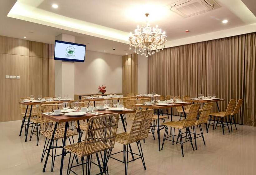 Grass Inn Hotel Solo