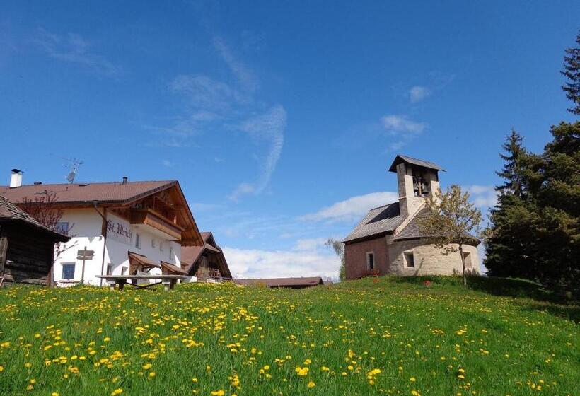 ホテル Gasthof St. Ulrich