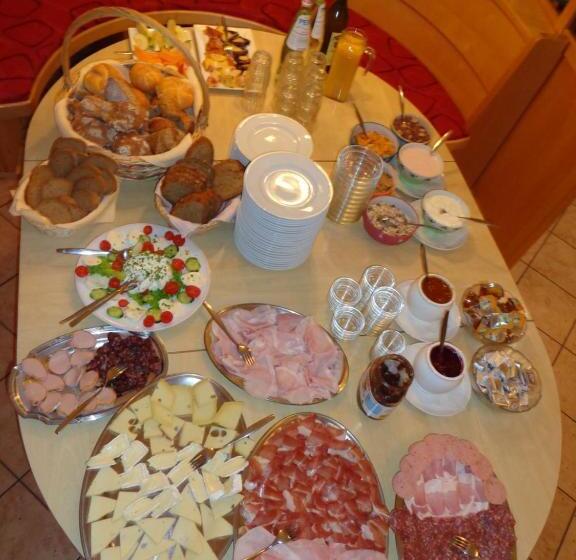 ホテル Gasthof St. Ulrich