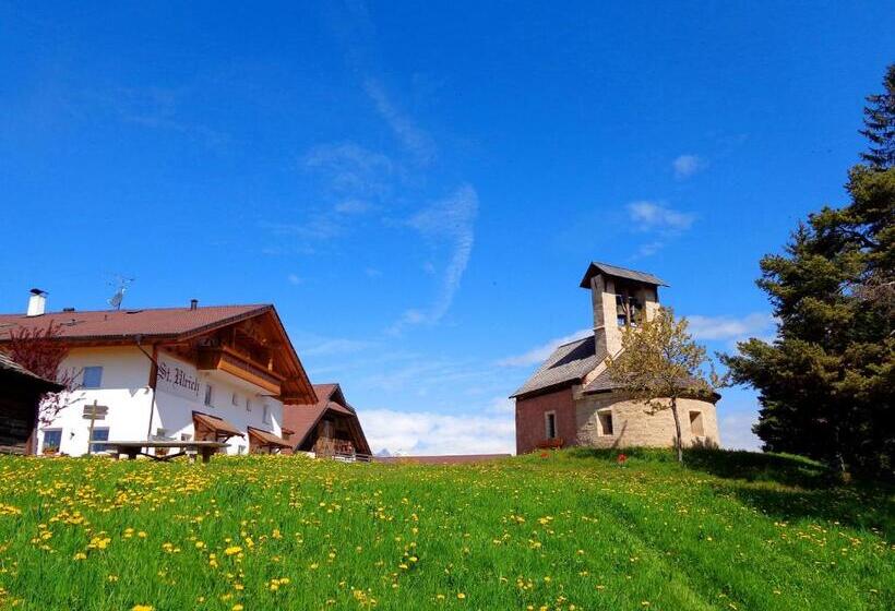 ホテル Gasthof St. Ulrich